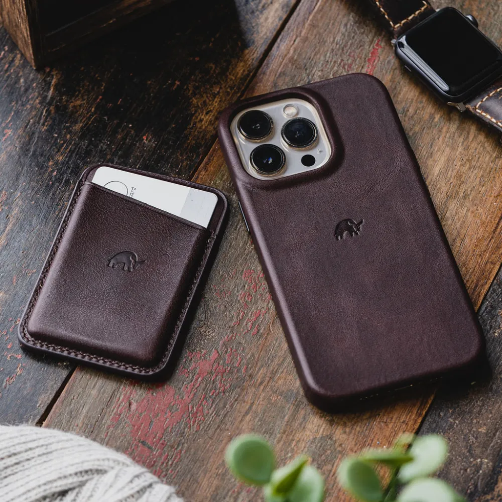 20% Off Minimalist iPhone Case & Wallet - Bourbon