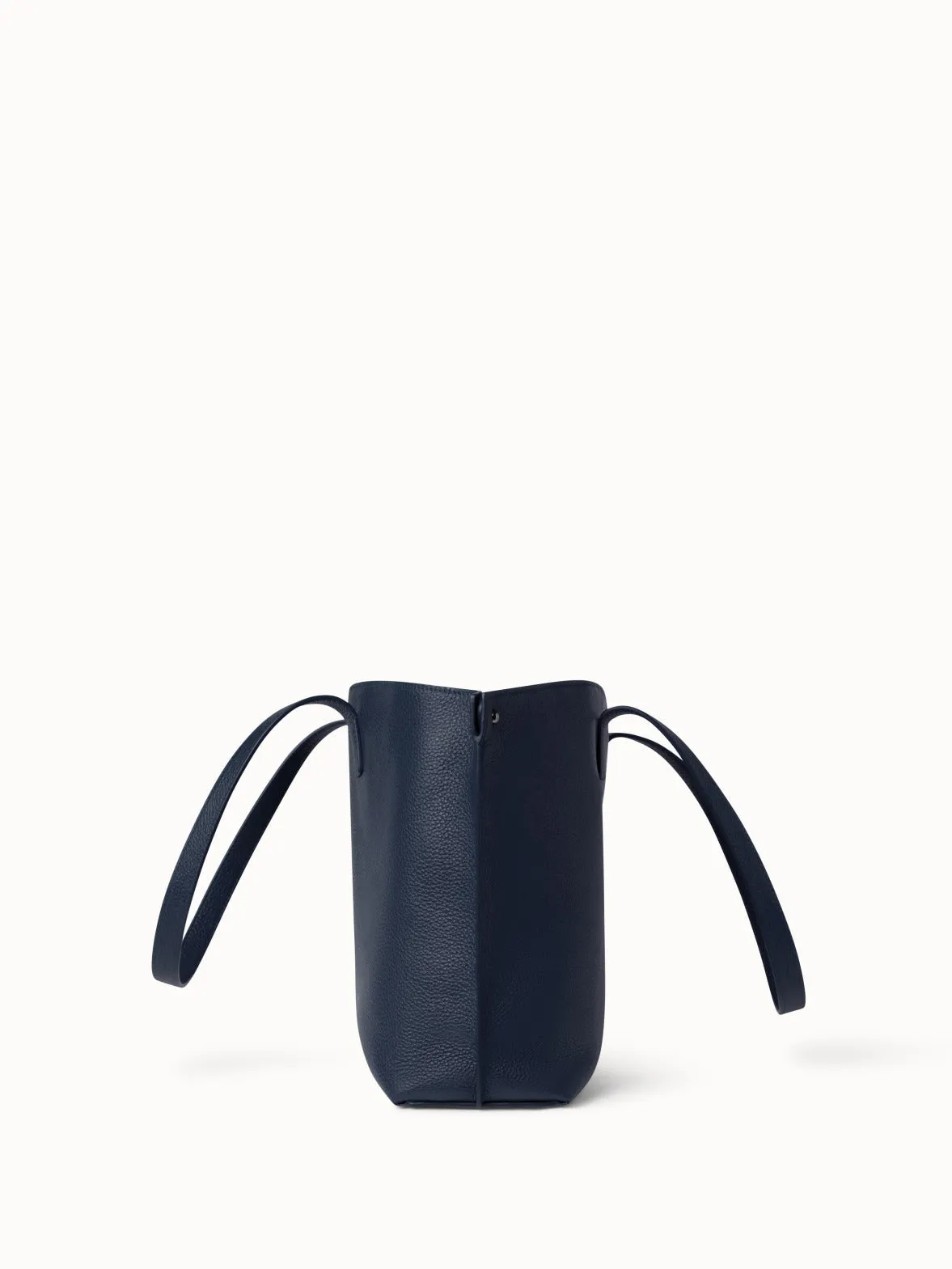 Ai Small Shoulder Tote