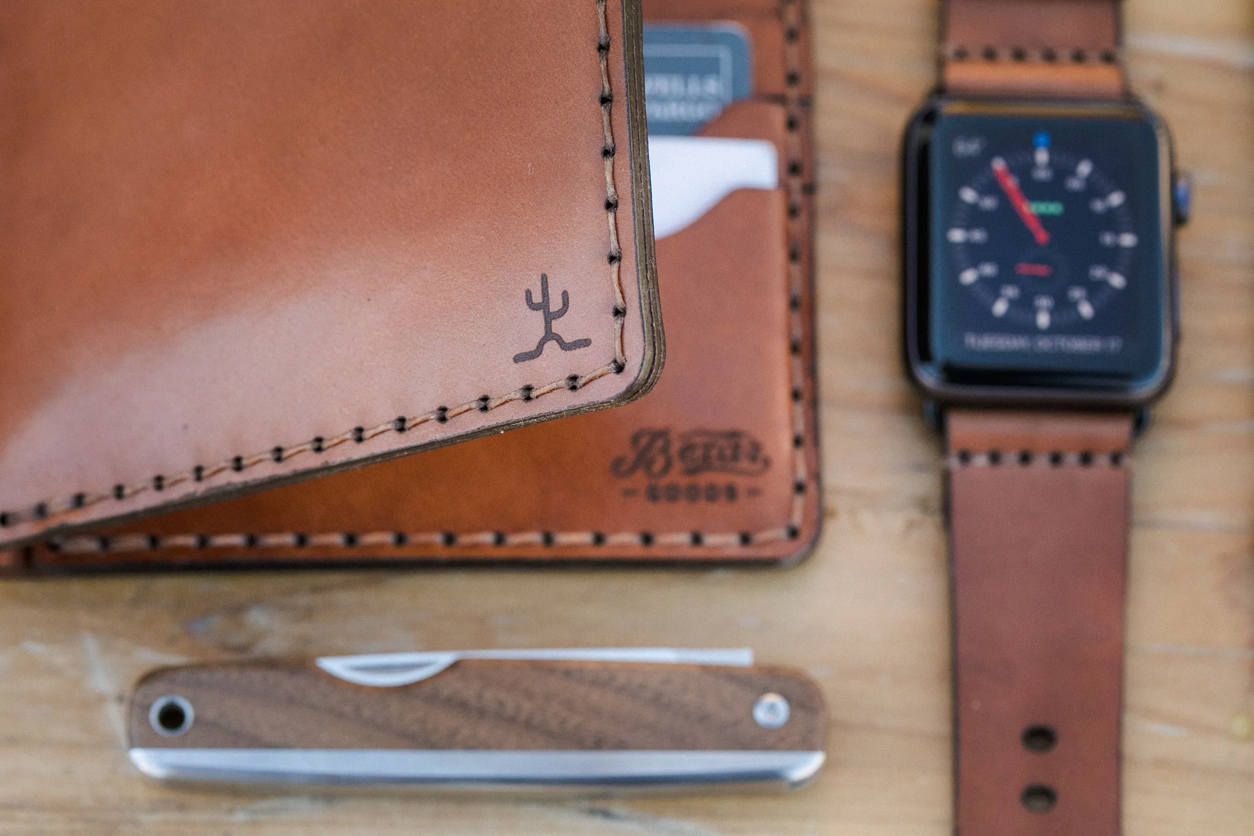 Classic 6 Bifold // Whiskey Cordovan