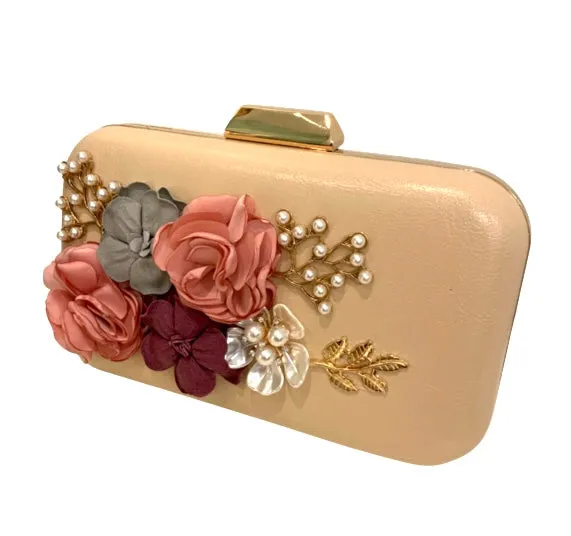 Cream Floral Garden Clutch