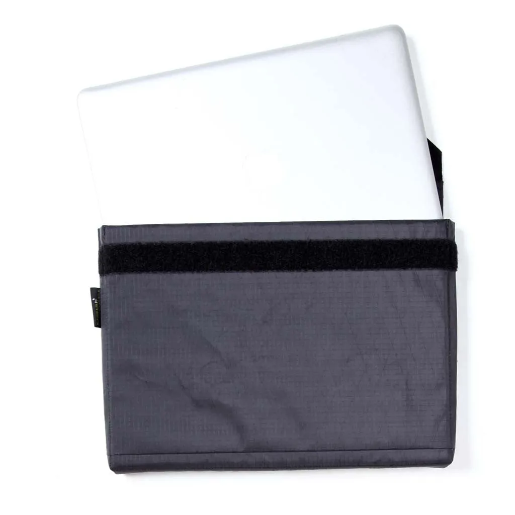 Laptop Sleeve (3A-L1)