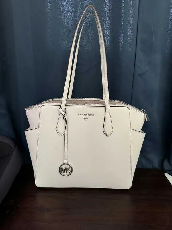 Marilyn Medium Saffiano Leather Tote Bag