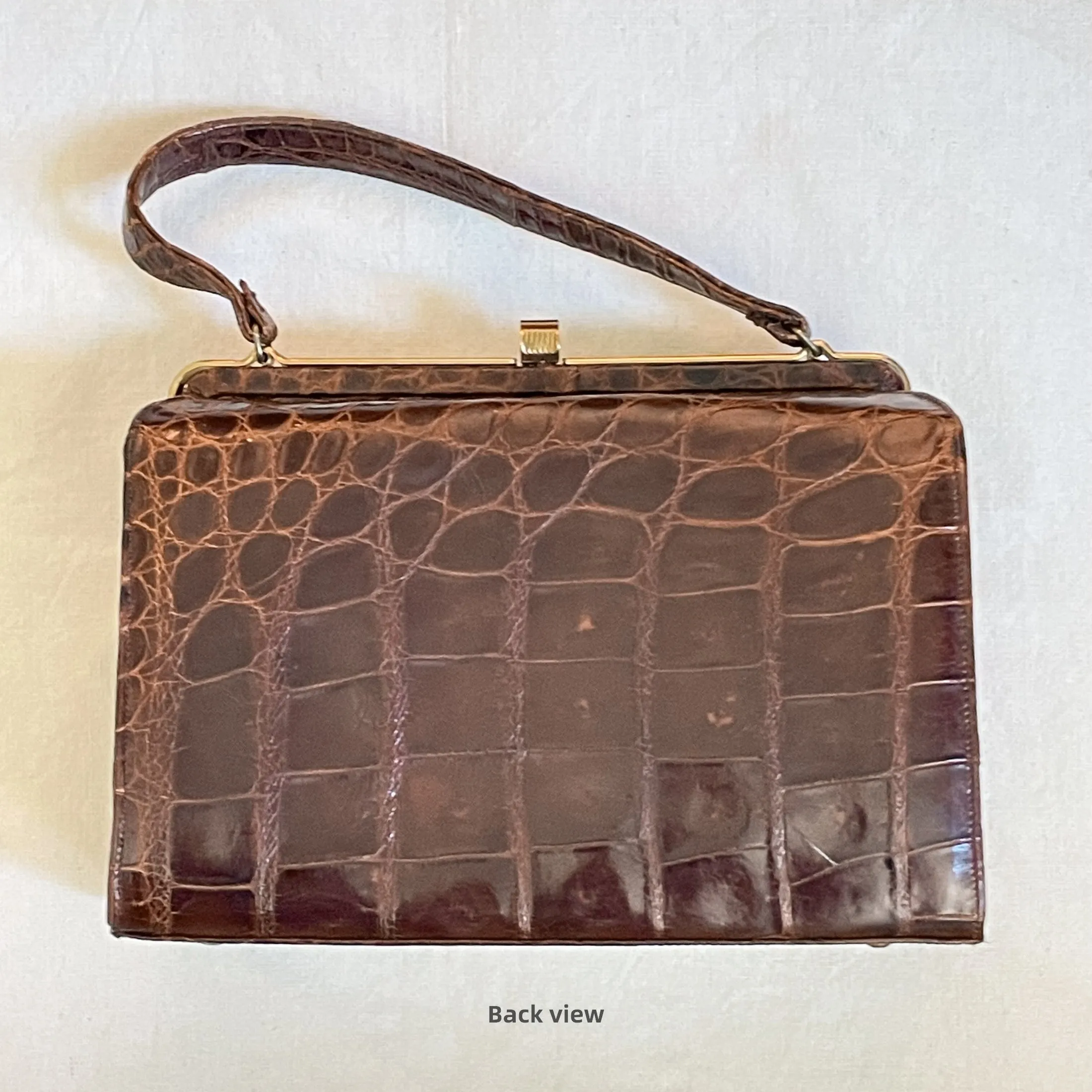 Vintage 40s Brown Alligator Handbag, Barrel Shape