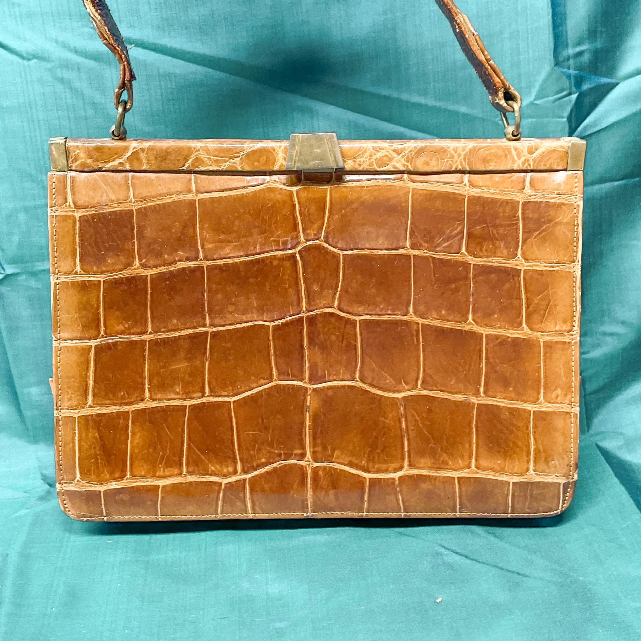 Vintage 50s/60s Alligator Handbag, Top Handle Brass Fittings