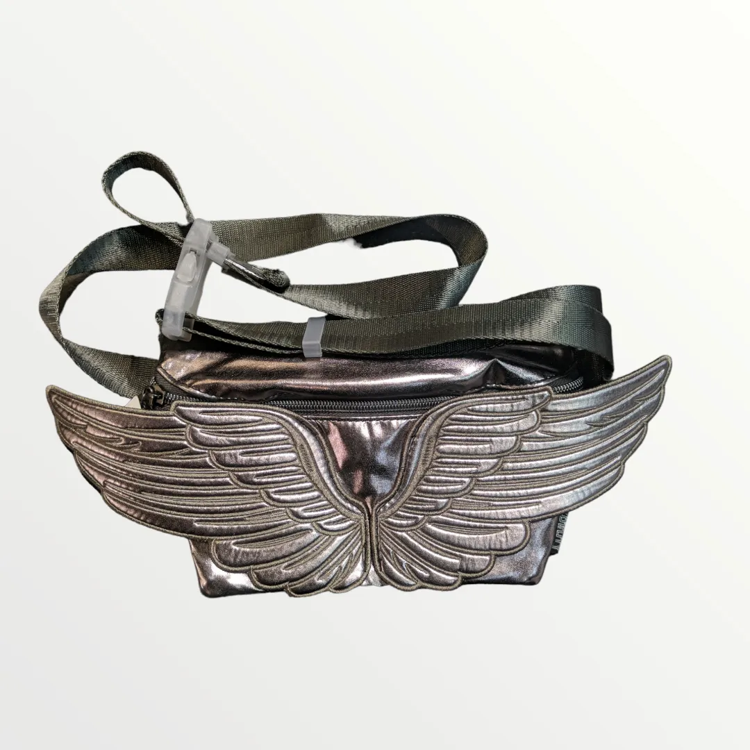 Wing waist bag